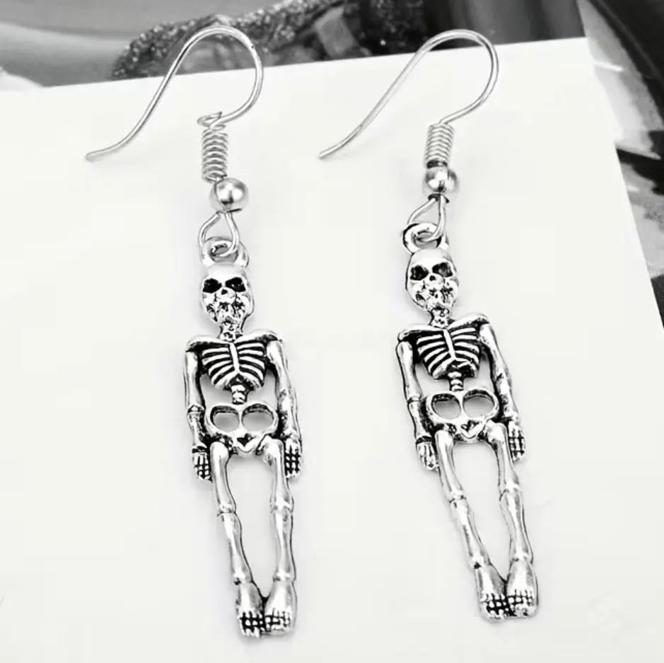 8 Flash Sale! Spooky Silver Tone Skeleton Hook Dangle Earrings Sashays Jewelry