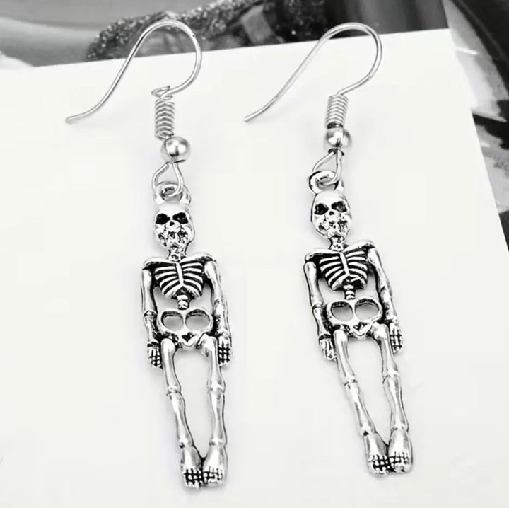 8 Flash Sale! Spooky Silver Tone Skeleton Hook Dangle Earrings Sashays Jewelry