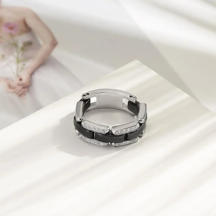 BLACK CERAMIC RING Lavender Phoebe