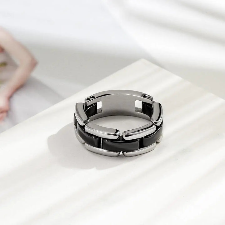 BLACK CERAMIC RING Lavender Phoebe