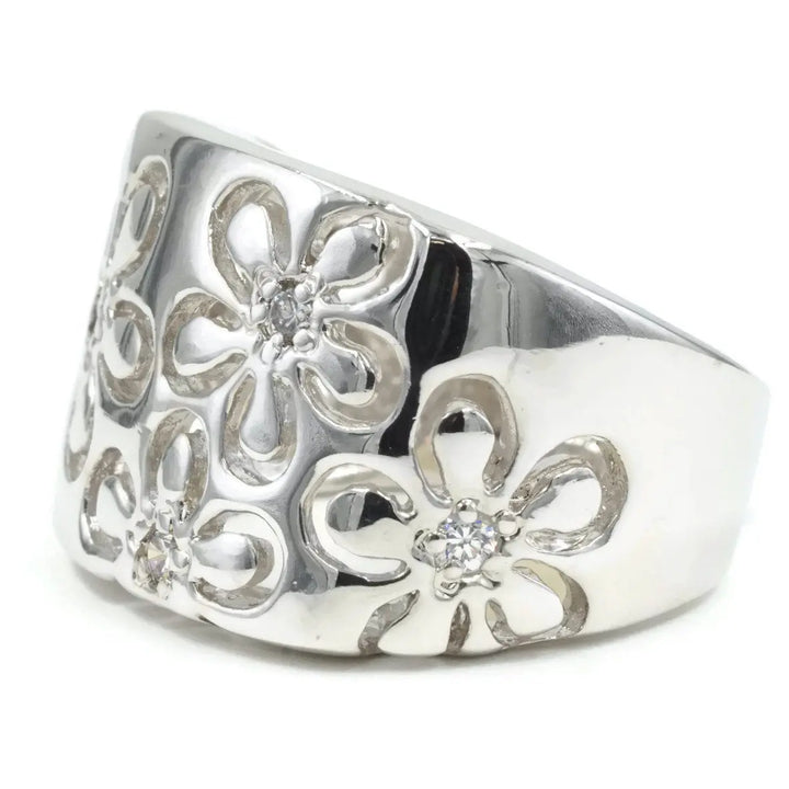 Bold Cutout Daisy Silvertone Fashion Ring with Tiny Cubic Zirconia Sashays Jewelry